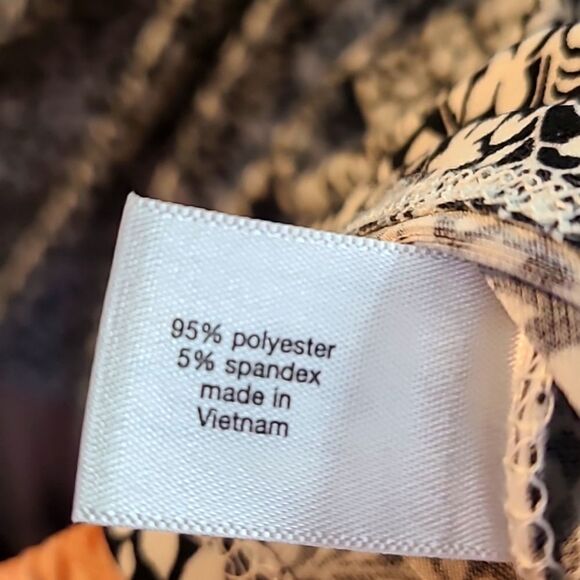 Lane Bryant Black & White Draped Jersey Floral Tunic Top Cowl Neck, Size 14/16 - Picture 8 of 8